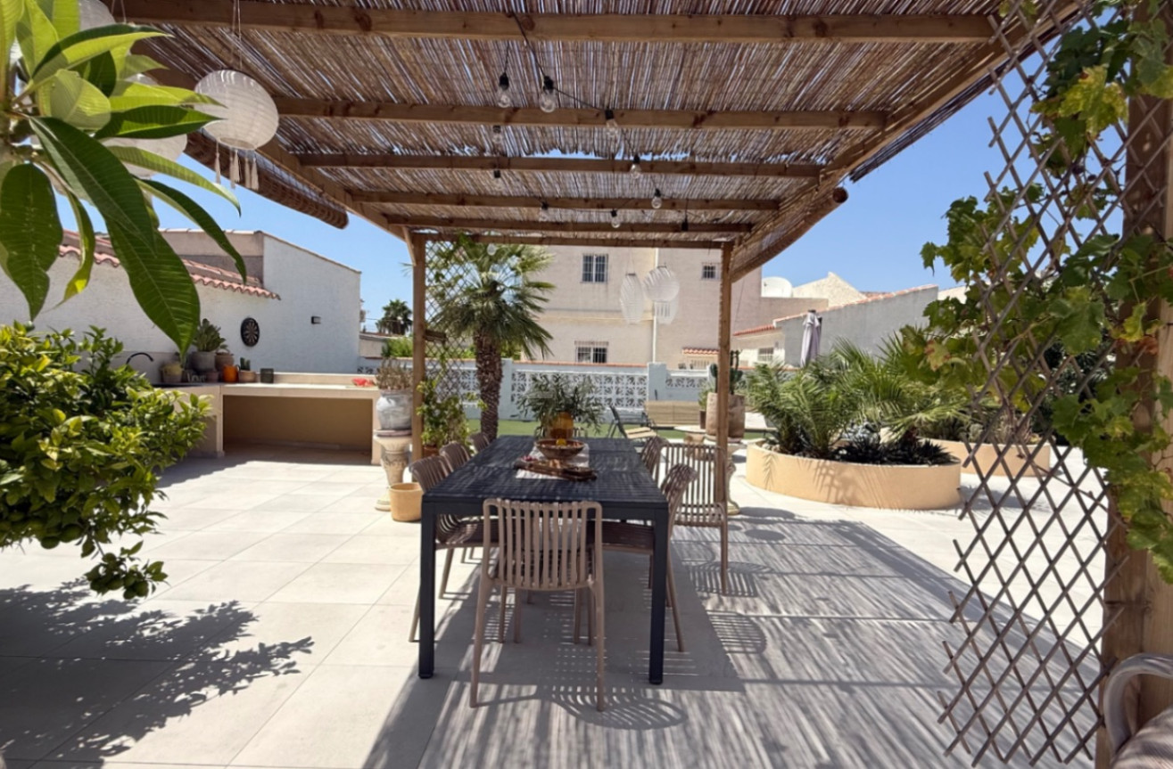 Odsprzedaż - Villa - Torrevieja - Costa Blanca