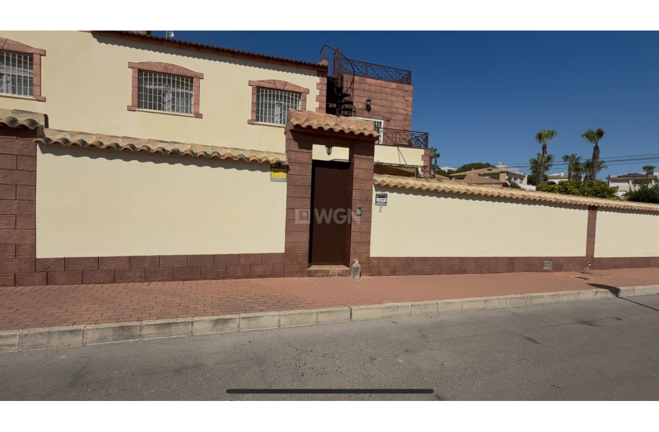 Odsprzedaż - Villa - Torrevieja - Costa Blanca