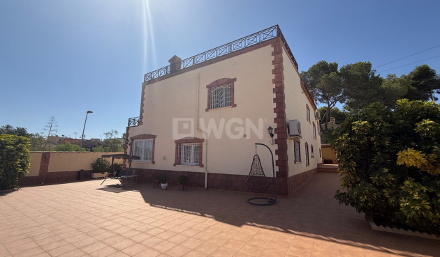 Odsprzedaż - Villa - Torrevieja - Costa Blanca