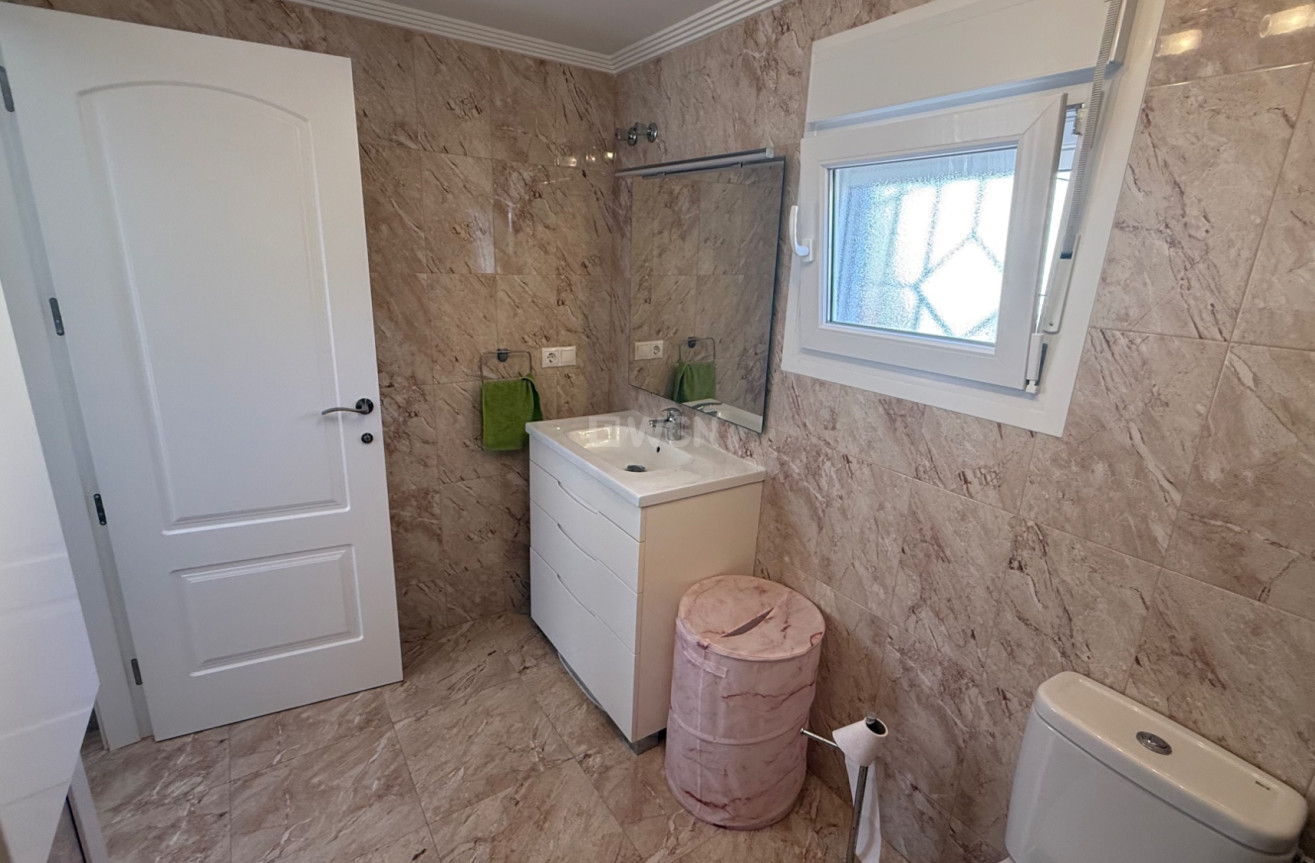 Odsprzedaż - Villa - Torrevieja - Costa Blanca
