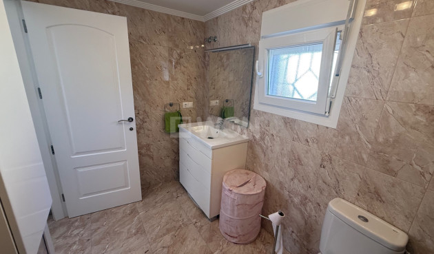 Odsprzedaż - Villa - Torrevieja - Costa Blanca