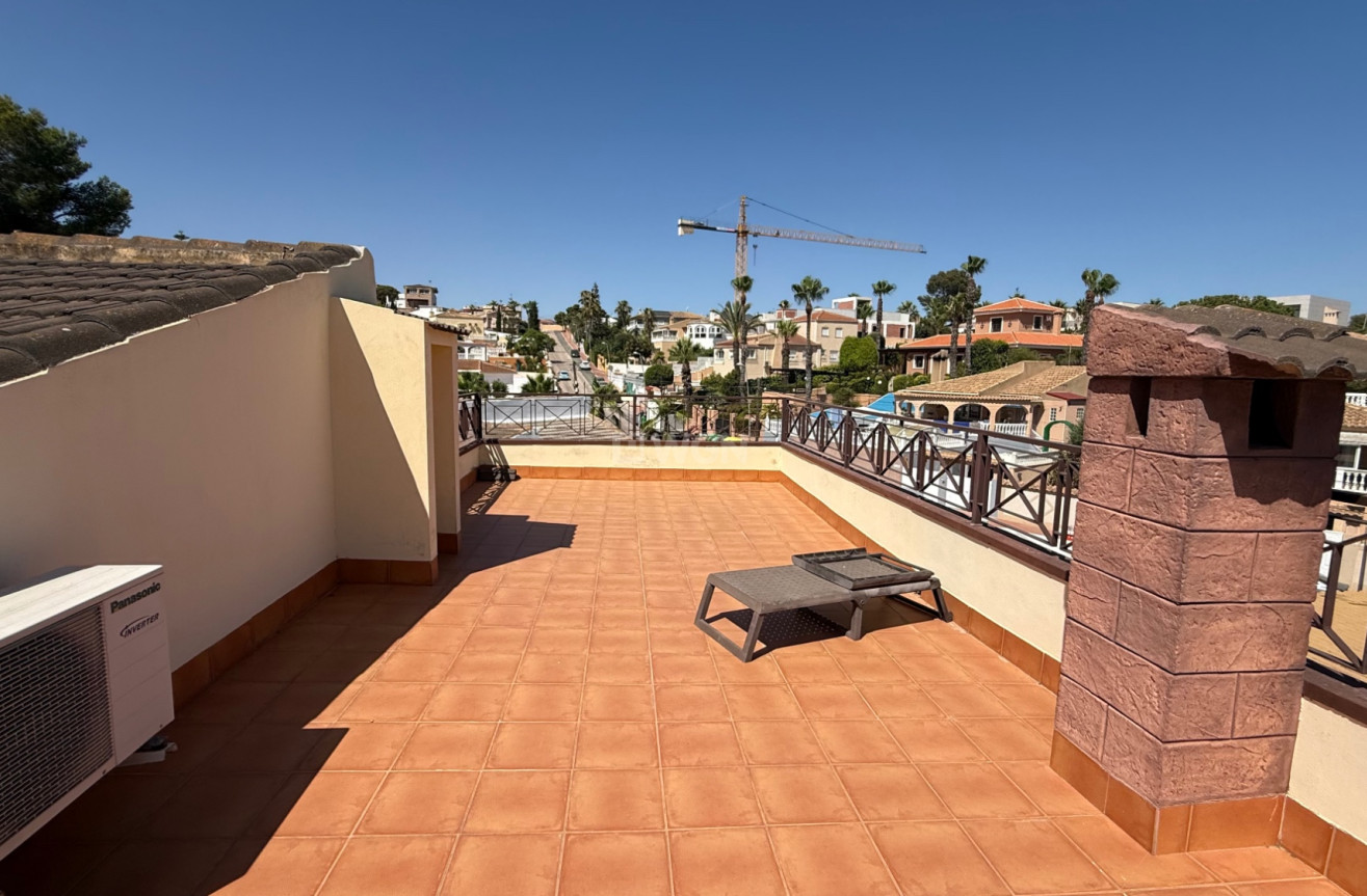 Odsprzedaż - Villa - Torrevieja - Costa Blanca