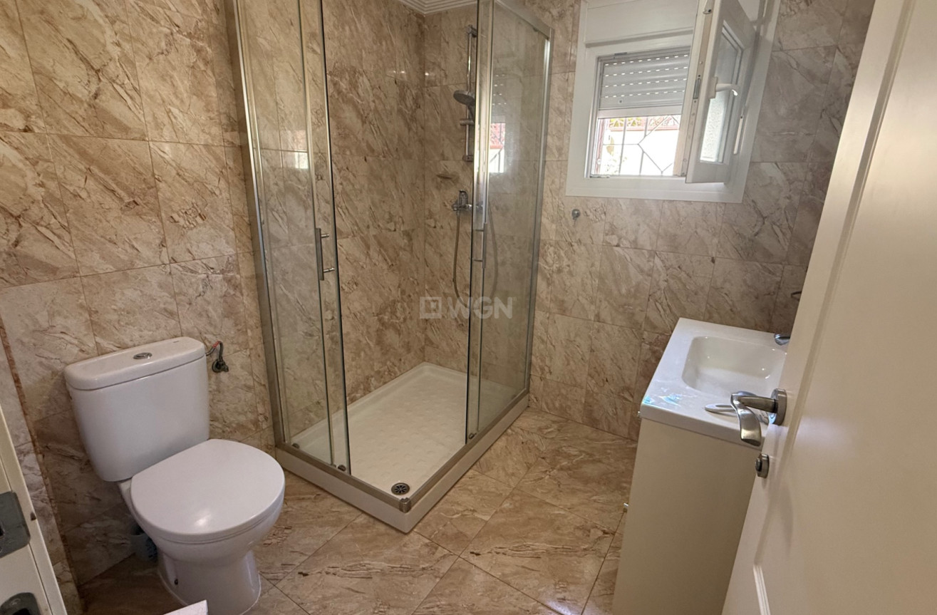 Odsprzedaż - Villa - Torrevieja - Costa Blanca