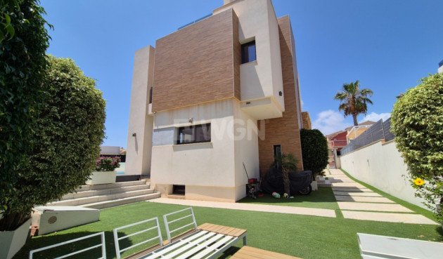 Odsprzedaż - Villa - Torrevieja - Costa Blanca