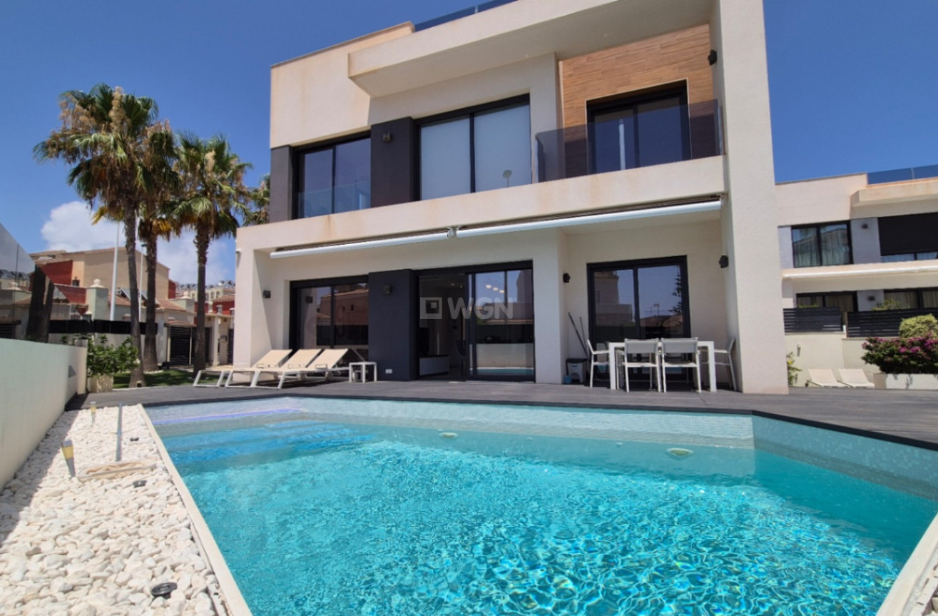 Odsprzedaż - Villa - Torrevieja - Costa Blanca