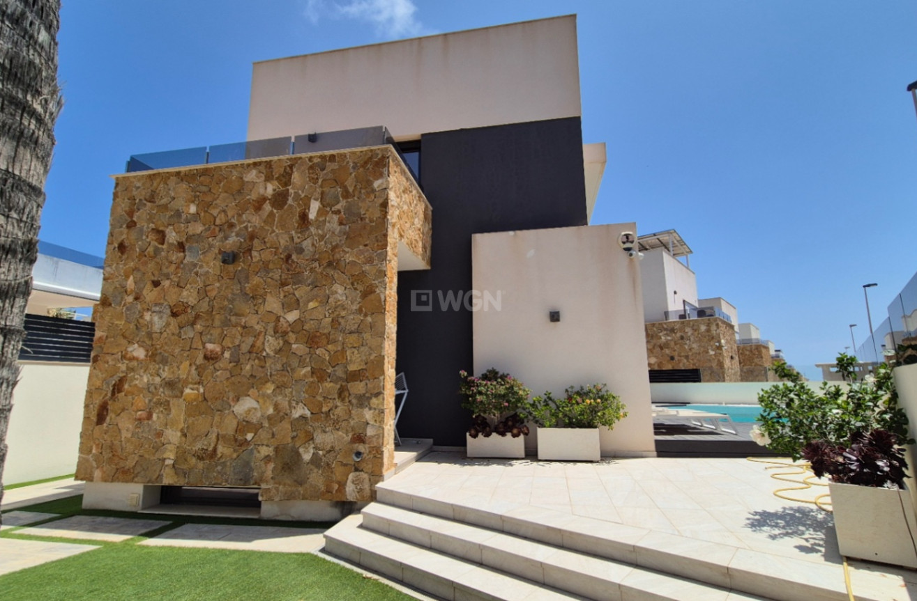 Odsprzedaż - Villa - Torrevieja - Costa Blanca
