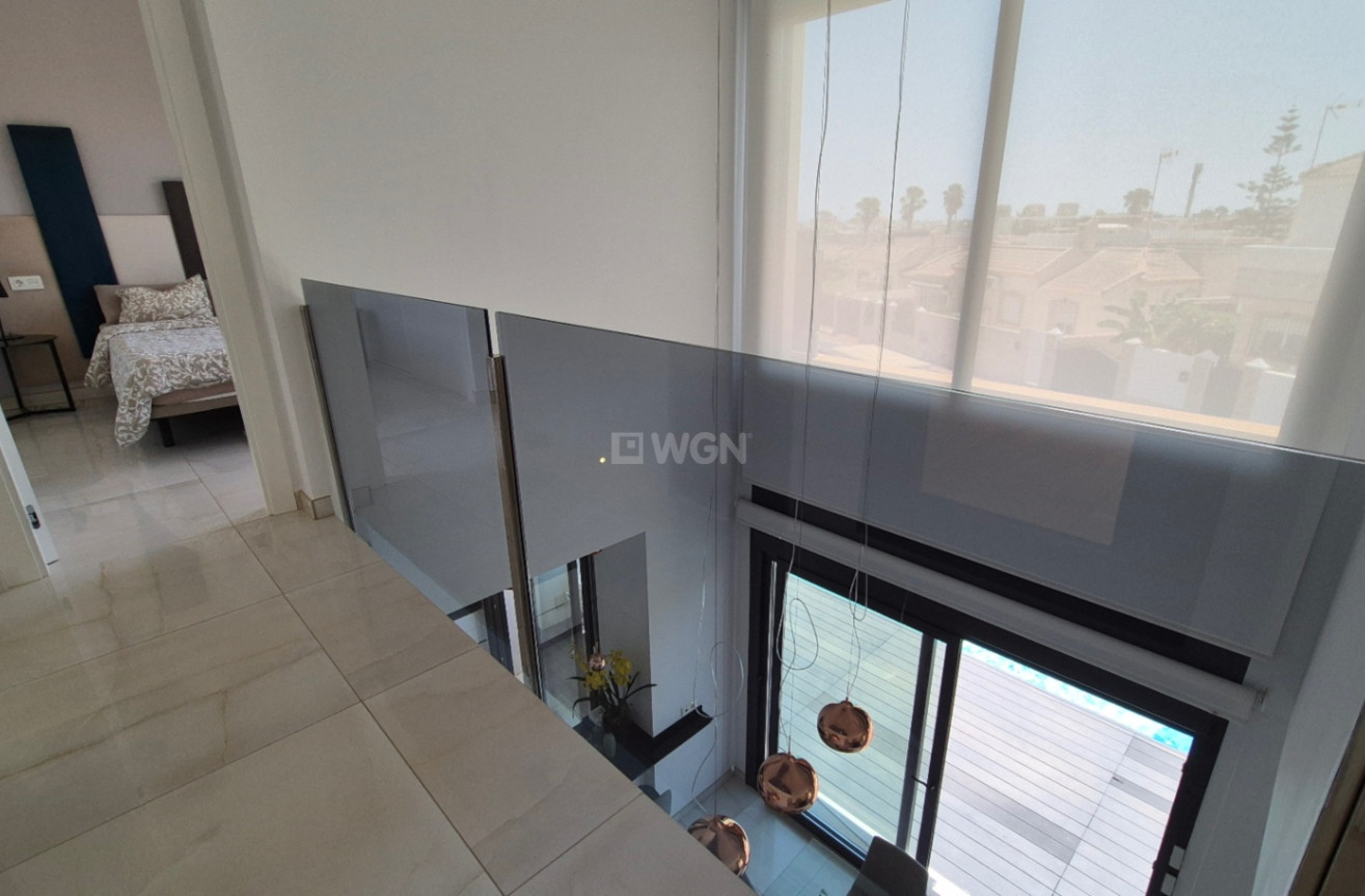 Odsprzedaż - Villa - Torrevieja - Costa Blanca