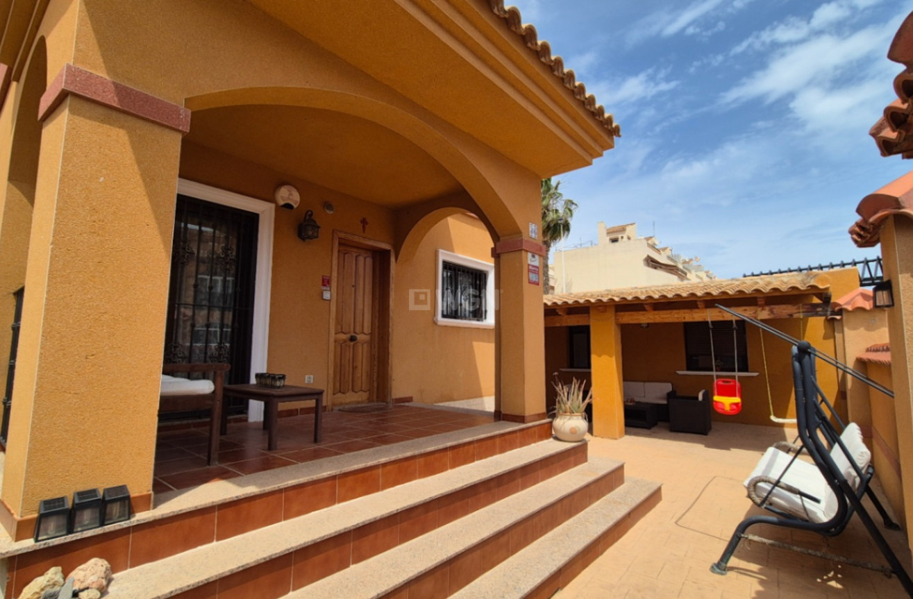 Odsprzedaż - Villa - Torrevieja - Costa Blanca