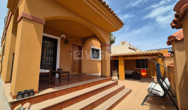 Odsprzedaż - Villa - Torrevieja - Costa Blanca