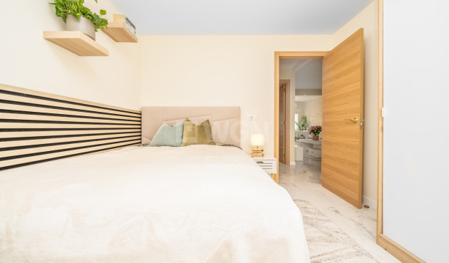 Odsprzedaż - Bungalow - Torrevieja - Torreta