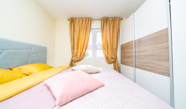 Odsprzedaż - Bungalow - Torrevieja - Torreta