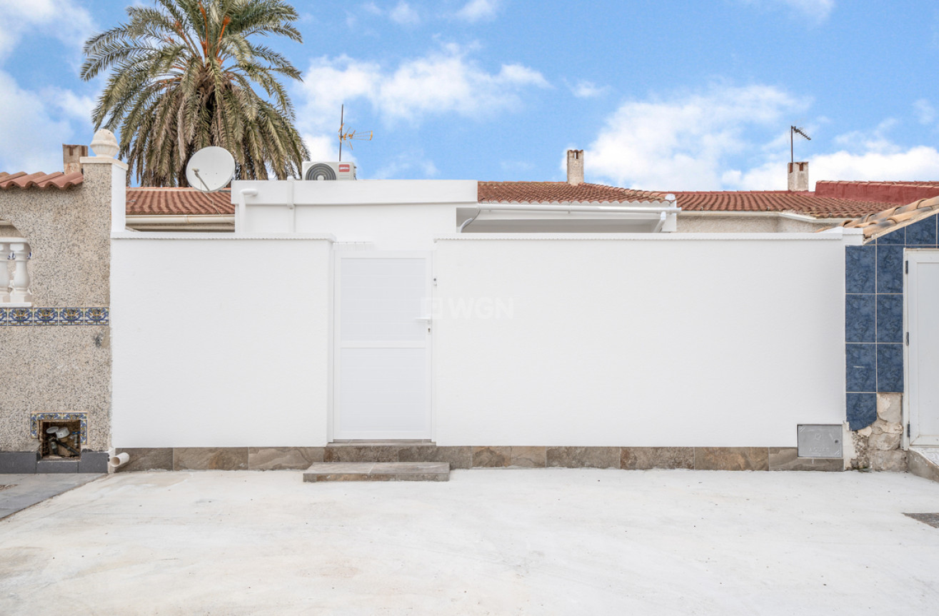 Odsprzedaż - Bungalow - Torrevieja - Torreta
