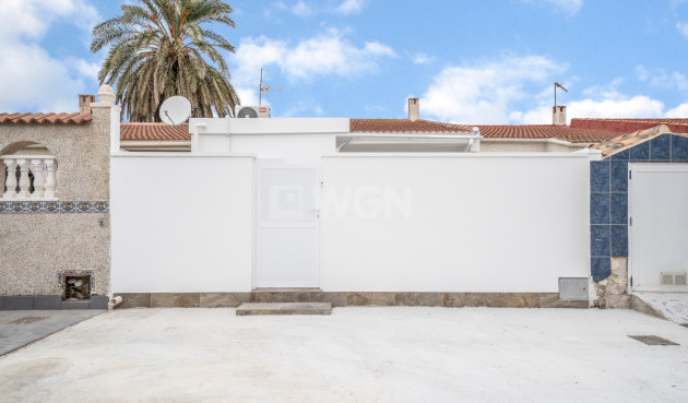 Odsprzedaż - Bungalow - Torrevieja - Torreta