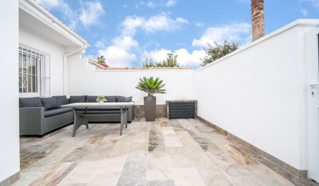 Odsprzedaż - Bungalow - Torrevieja - Torreta
