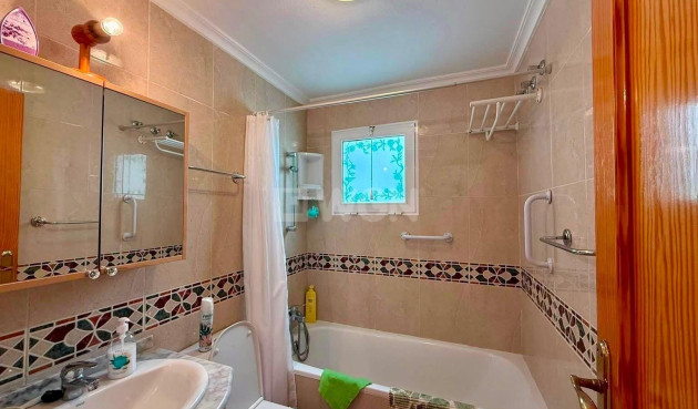 Reventa - Apartamento / piso - Torrevieja - Playa del Cura