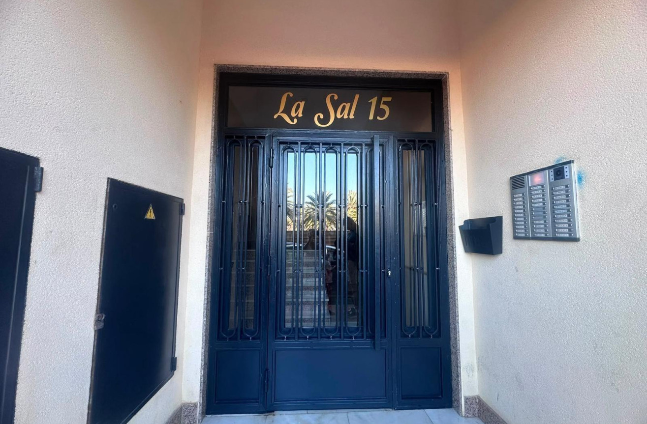 Reventa - Apartamento / piso - Torrevieja - Playa del Cura