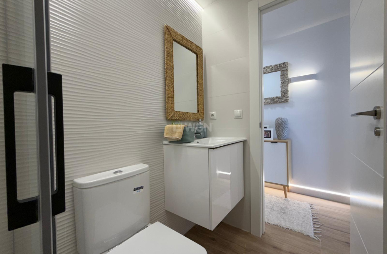 Wiederverkauf - Wohnung - Torrevieja - Punta Prima