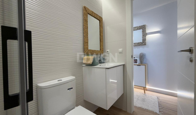 Wiederverkauf - Wohnung - Torrevieja - Punta Prima