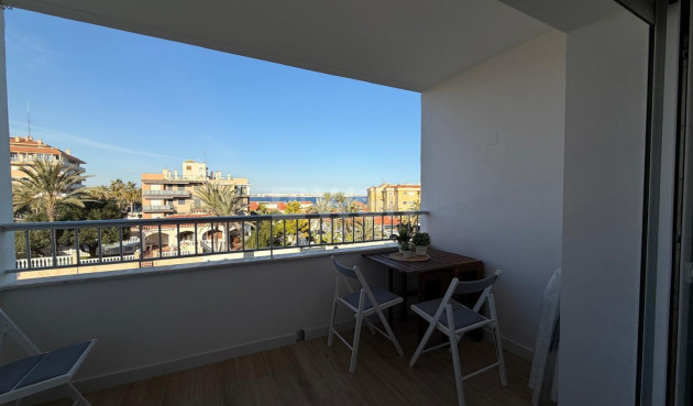Wiederverkauf - Wohnung - Torrevieja - Punta Prima