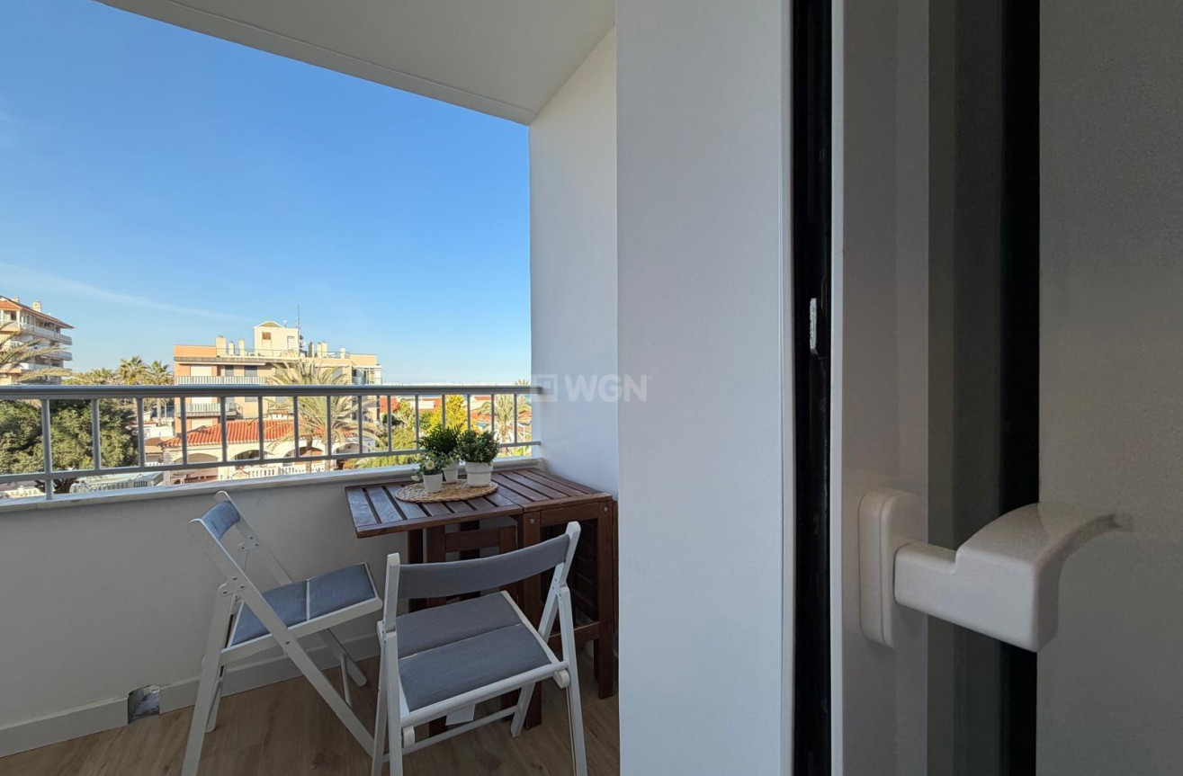 Wiederverkauf - Wohnung - Torrevieja - Punta Prima