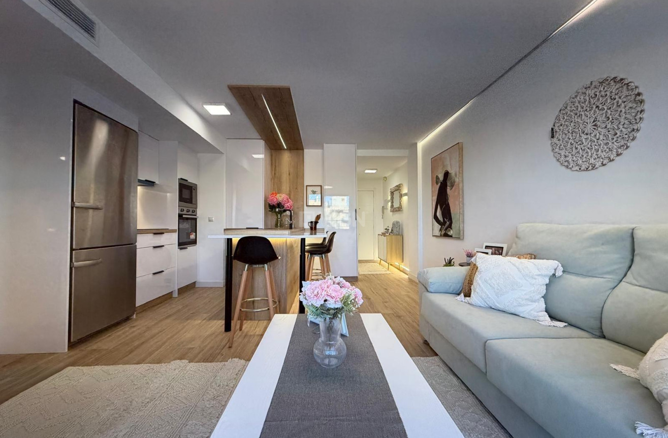 Wiederverkauf - Wohnung - Torrevieja - Punta Prima