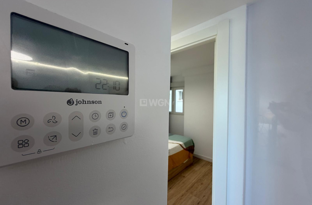 Wiederverkauf - Wohnung - Torrevieja - Punta Prima