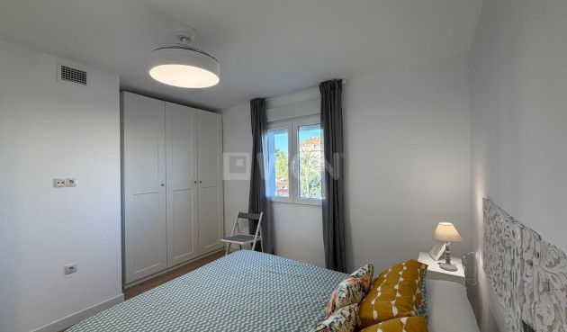 Wiederverkauf - Wohnung - Torrevieja - Punta Prima