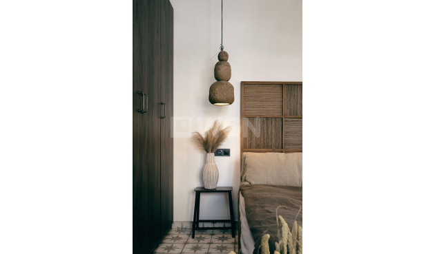 Resale - Apartment / flat - Torrevieja - Las Piscinas Naturales