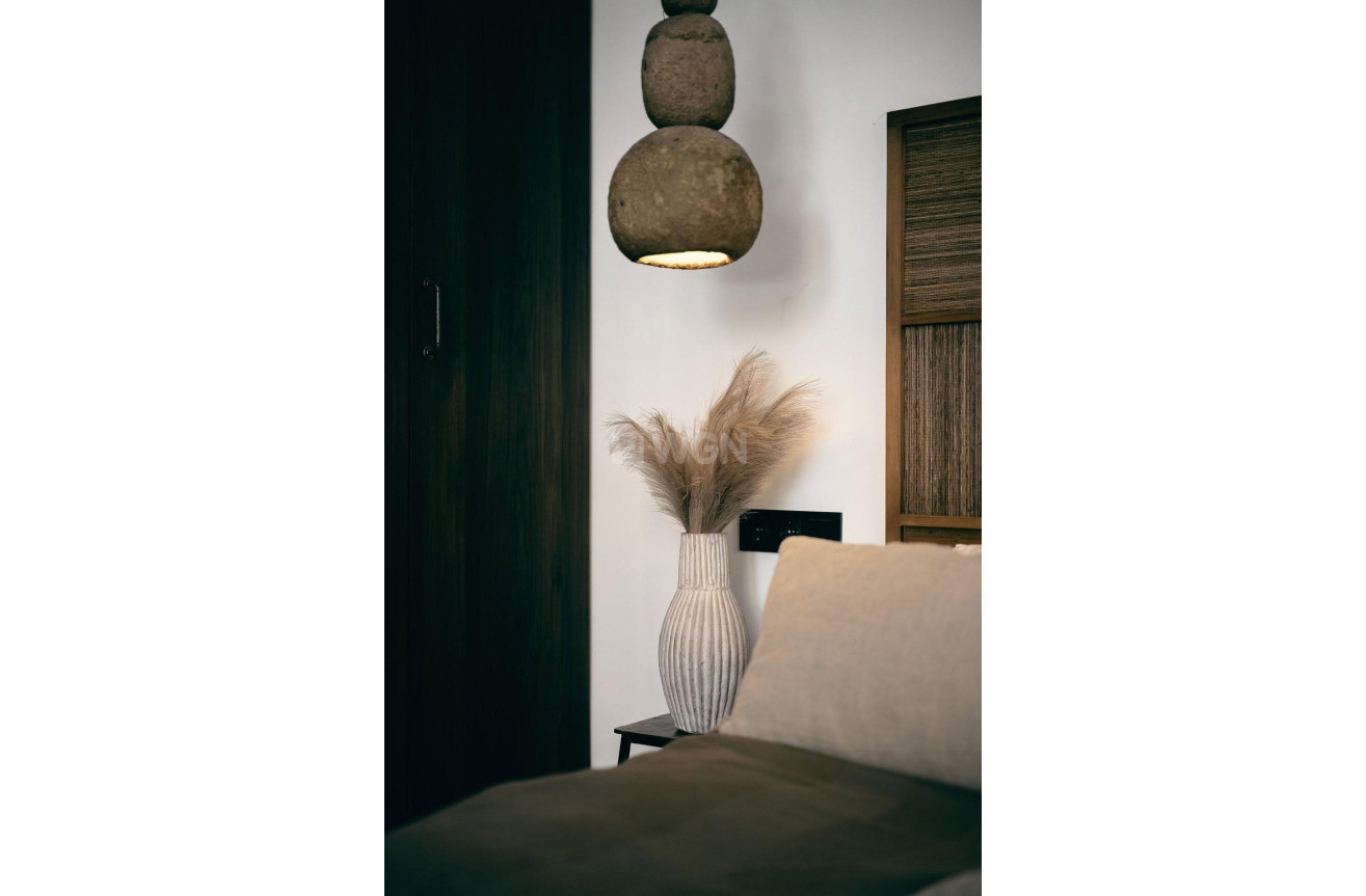 Resale - Apartment / flat - Torrevieja - Las Piscinas Naturales