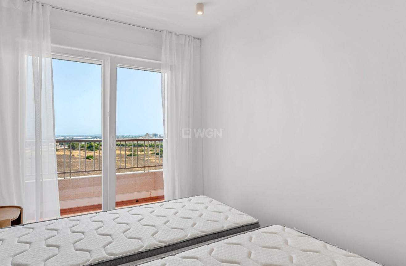 Odsprzedaż - Mieszkanie w bloku - Orihuela Costa - Costa Blanca