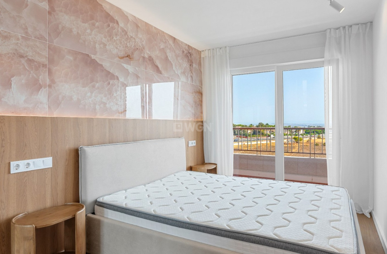 Odsprzedaż - Mieszkanie w bloku - Orihuela Costa - Costa Blanca