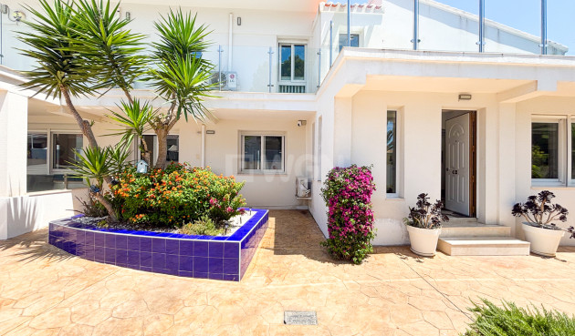 Odsprzedaż - Villa - Dehesa de Campoamor - Costa Blanca