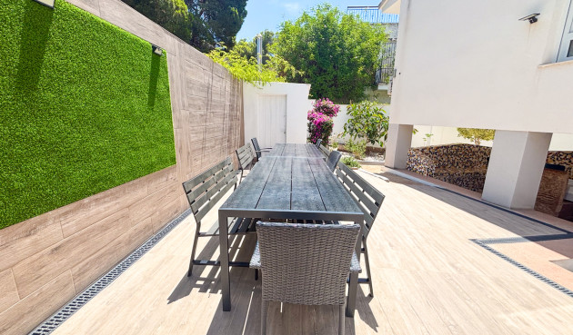 Odsprzedaż - Villa - Dehesa de Campoamor - Costa Blanca