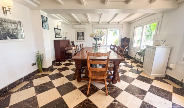 Odsprzedaż - Villa - Dehesa de Campoamor - Costa Blanca