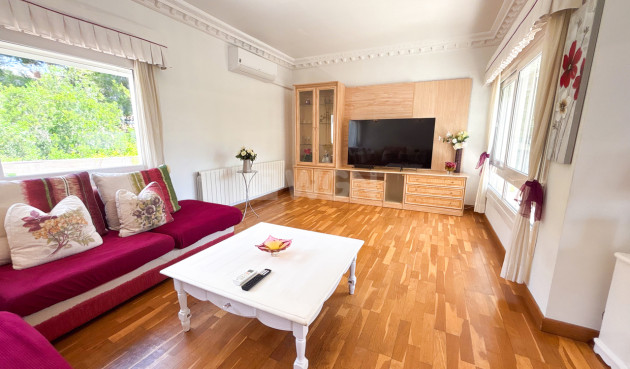 Odsprzedaż - Villa - Dehesa de Campoamor - Costa Blanca