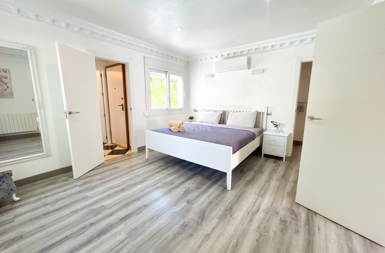 Odsprzedaż - Villa - Dehesa de Campoamor - Costa Blanca