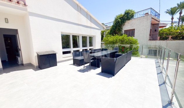 Odsprzedaż - Villa - Dehesa de Campoamor - Costa Blanca
