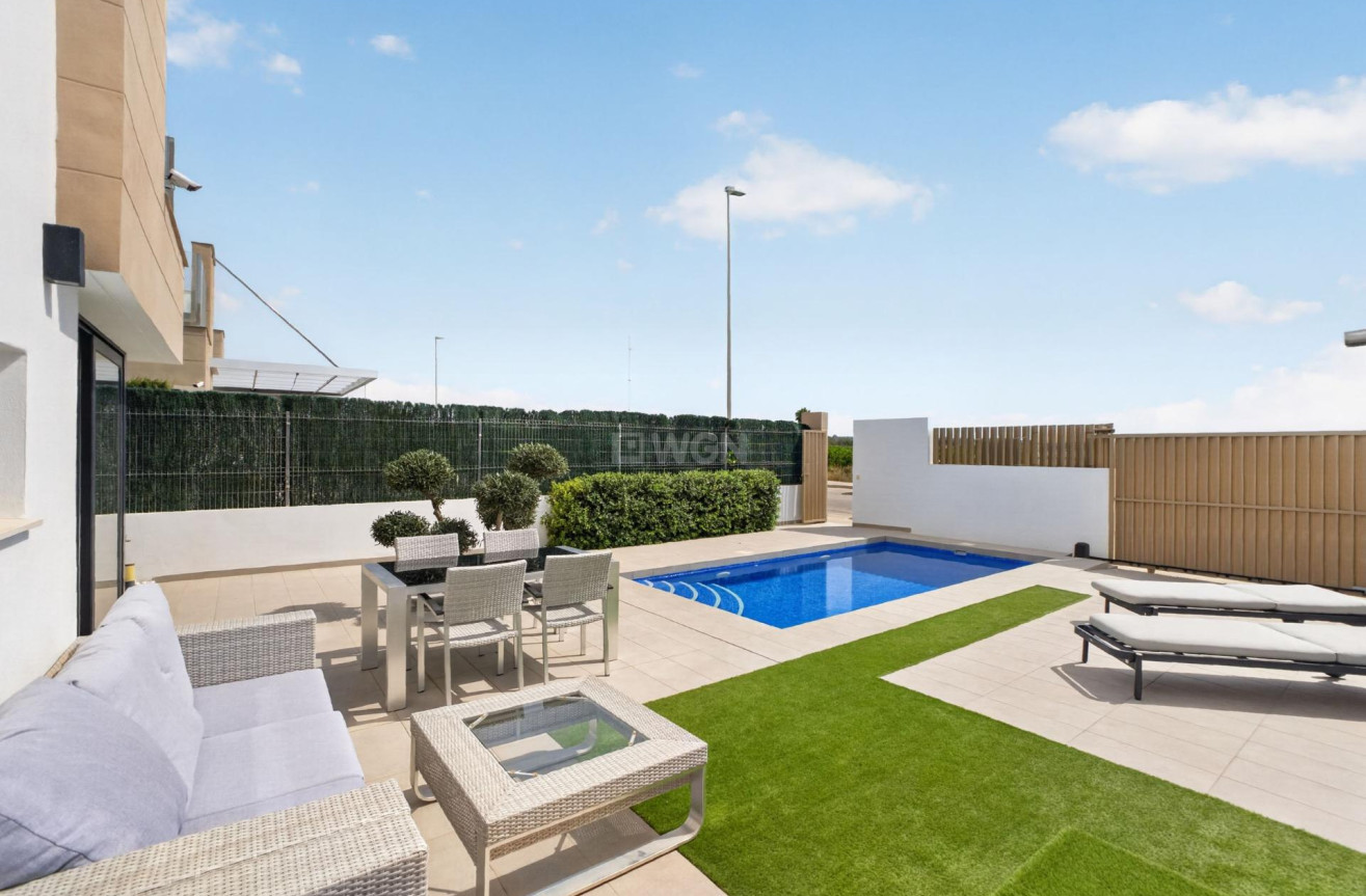 Reventa - Villa - Guardamar del Segura - El Raso