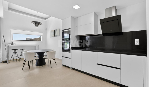 Reventa - Villa - Guardamar del Segura - El Raso