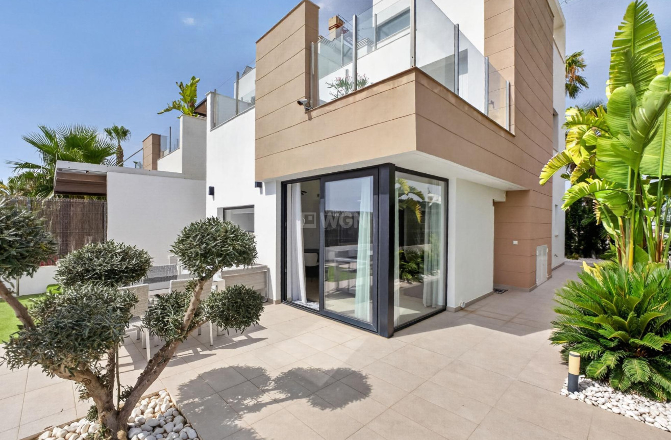 Reventa - Villa - Guardamar del Segura - El Raso