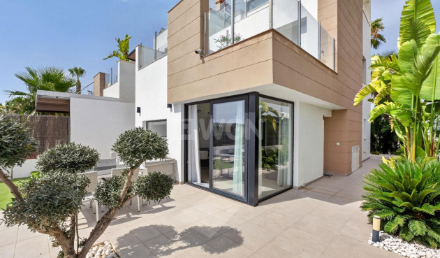 Reventa - Villa - Guardamar del Segura - El Raso