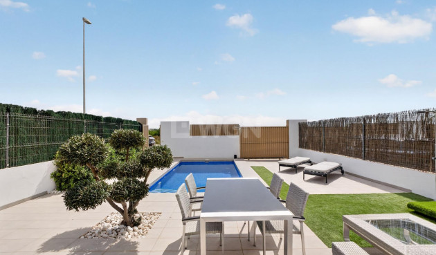 Reventa - Villa - Guardamar del Segura - El Raso
