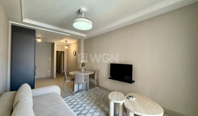 Odsprzedaż - Mieszkanie w bloku - Torrevieja - Playa del Cura