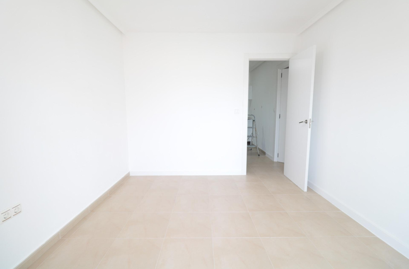 Odsprzedaż - Mieszkanie w bloku - Torrevieja - Acequion