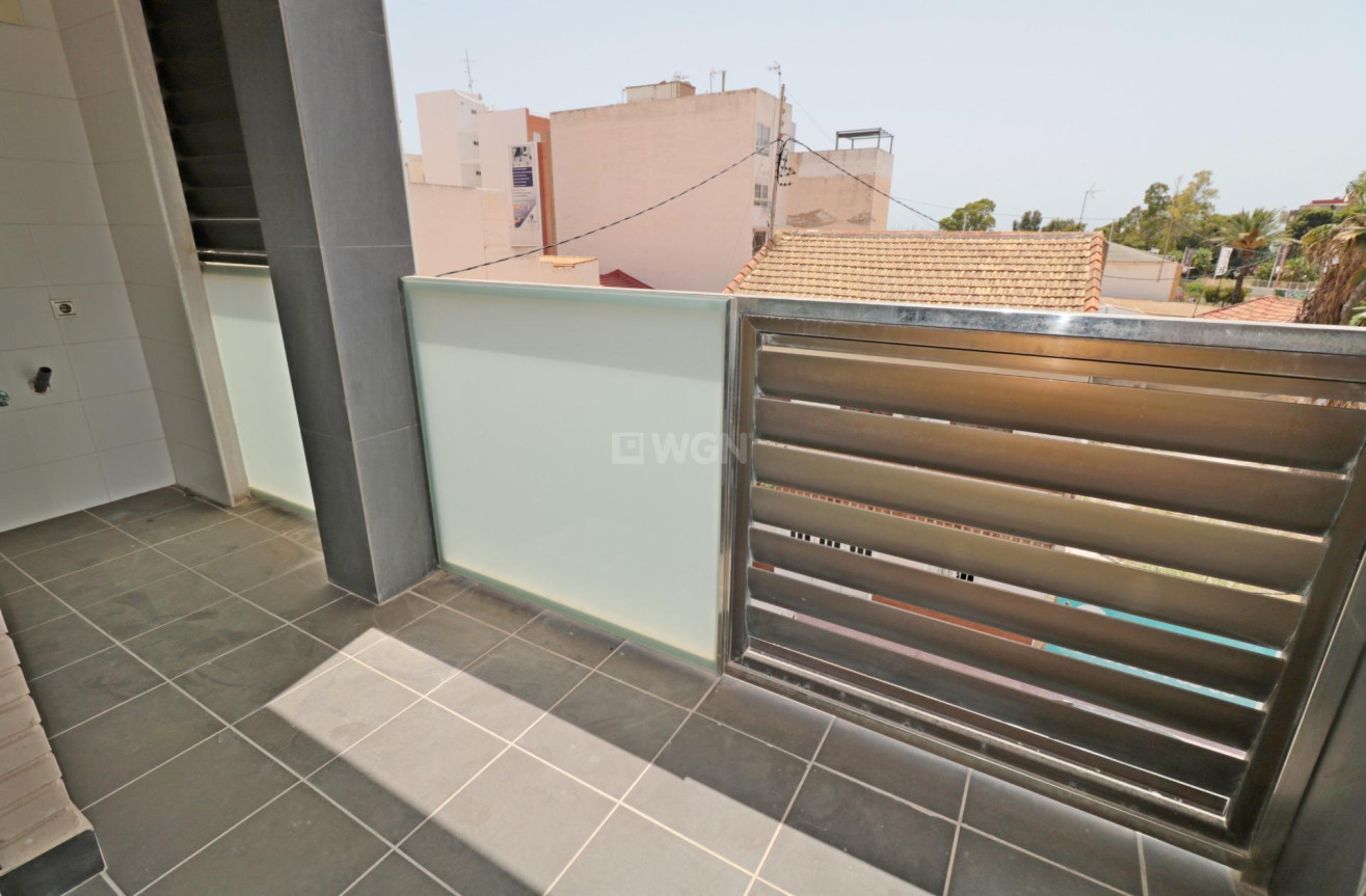 Odsprzedaż - Mieszkanie w bloku - Torrevieja - Acequion