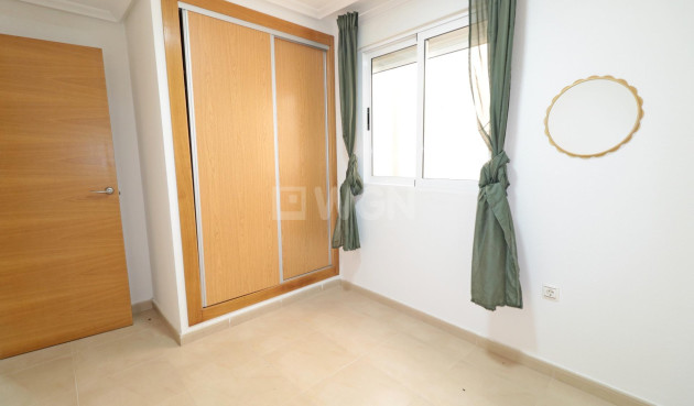 Odsprzedaż - Mieszkanie w bloku - Torrevieja - Acequion