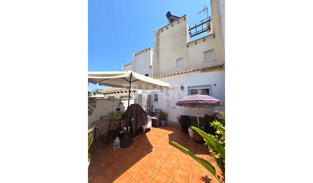 Odsprzedaż - Kamienica - Torrevieja - Los Balcones