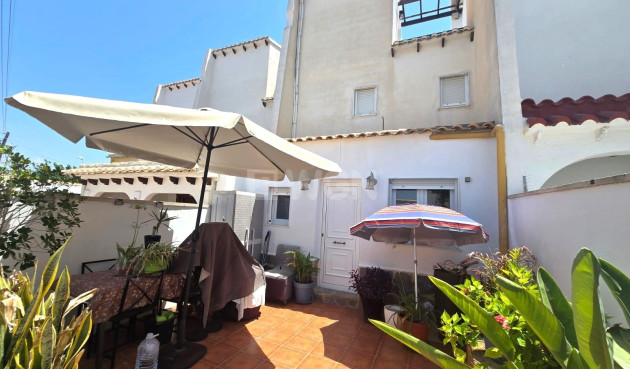 Odsprzedaż - Kamienica - Torrevieja - Los Balcones