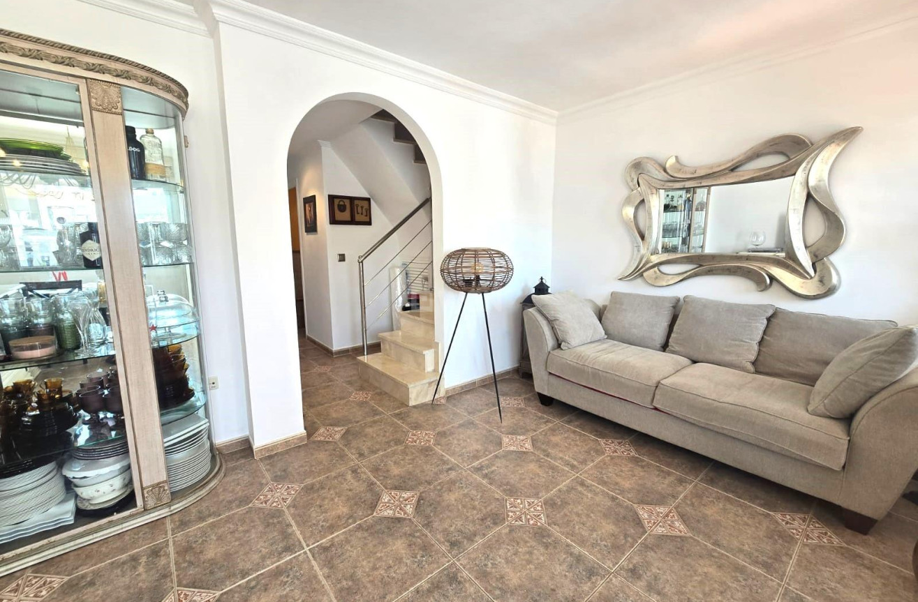 Odsprzedaż - Kamienica - Torrevieja - Los Balcones