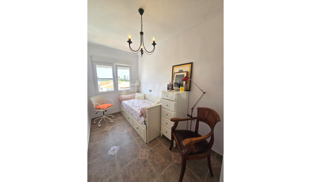 Odsprzedaż - Kamienica - Torrevieja - Los Balcones